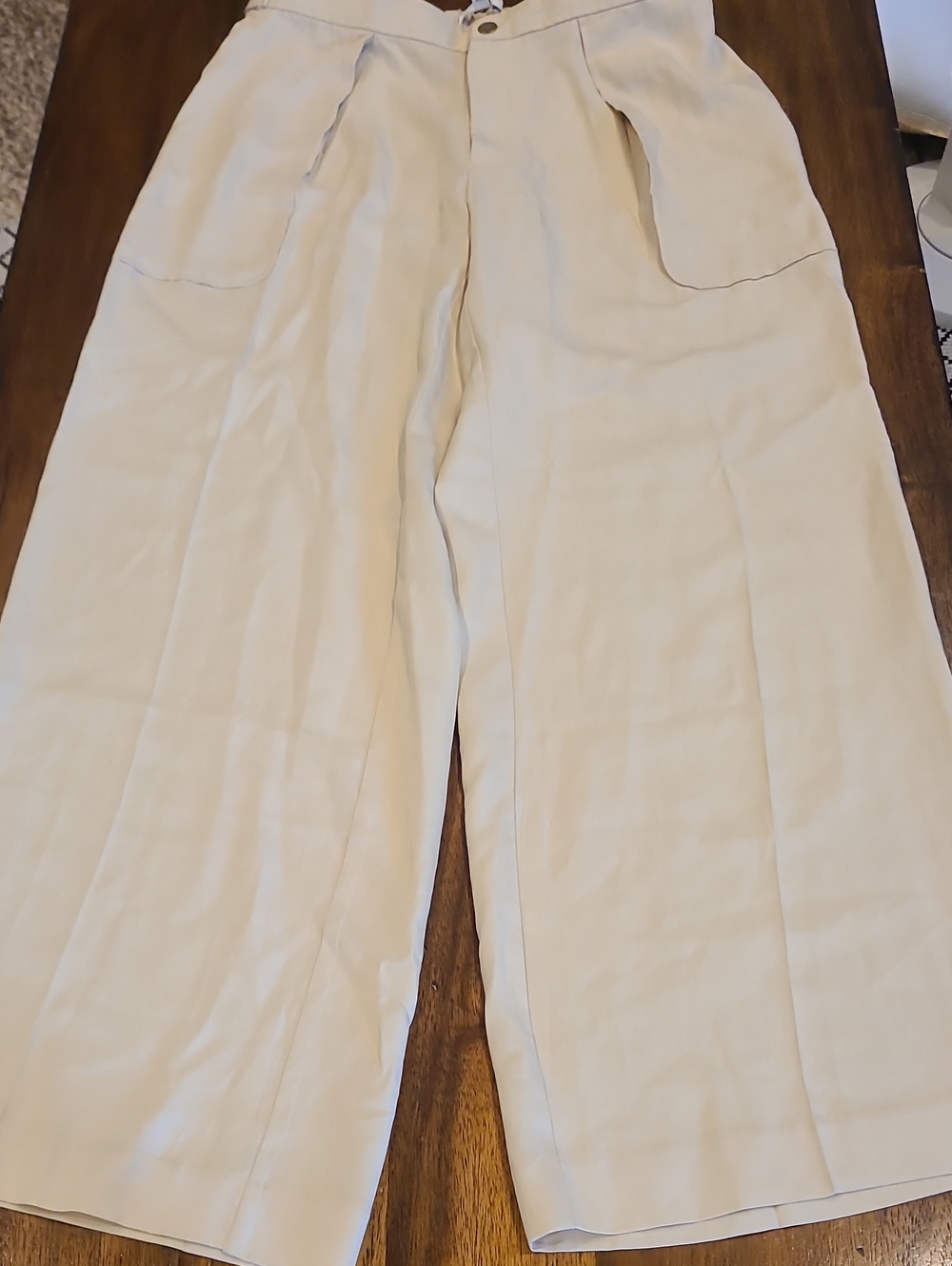 Banana Republic Cruise Wide Leg Pants Size Med.  New With Tags.  Tencel, Lyocell